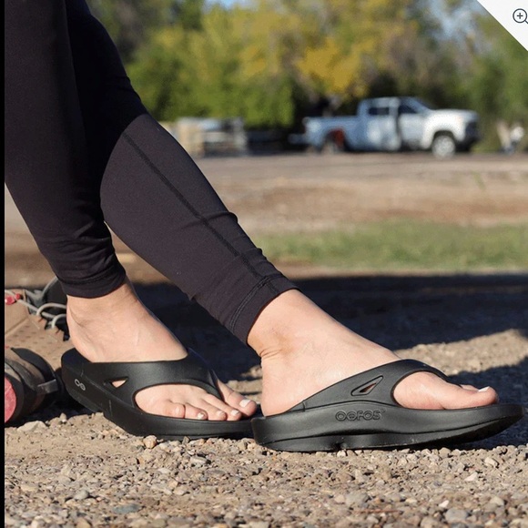 OOFOS Women's OOriginal Sandal Flip Flop Black Sz. W12/M10 - Picture 3 of 13